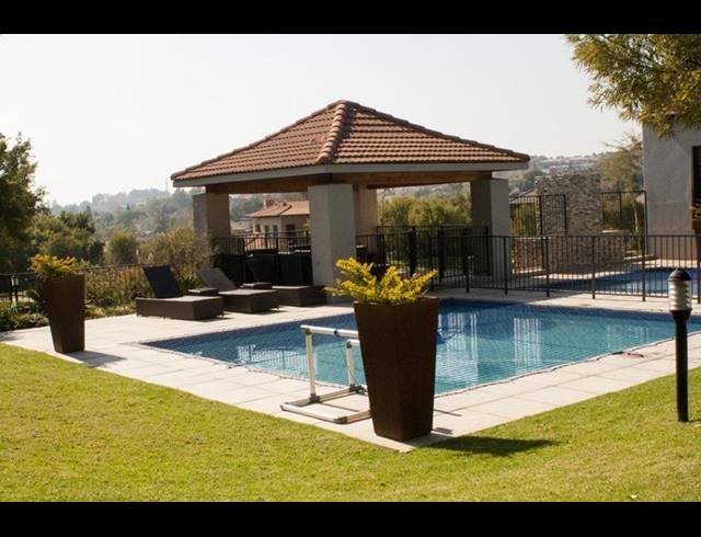 3 BEDROOM DUPLEX TO LET IN FOURWAYS